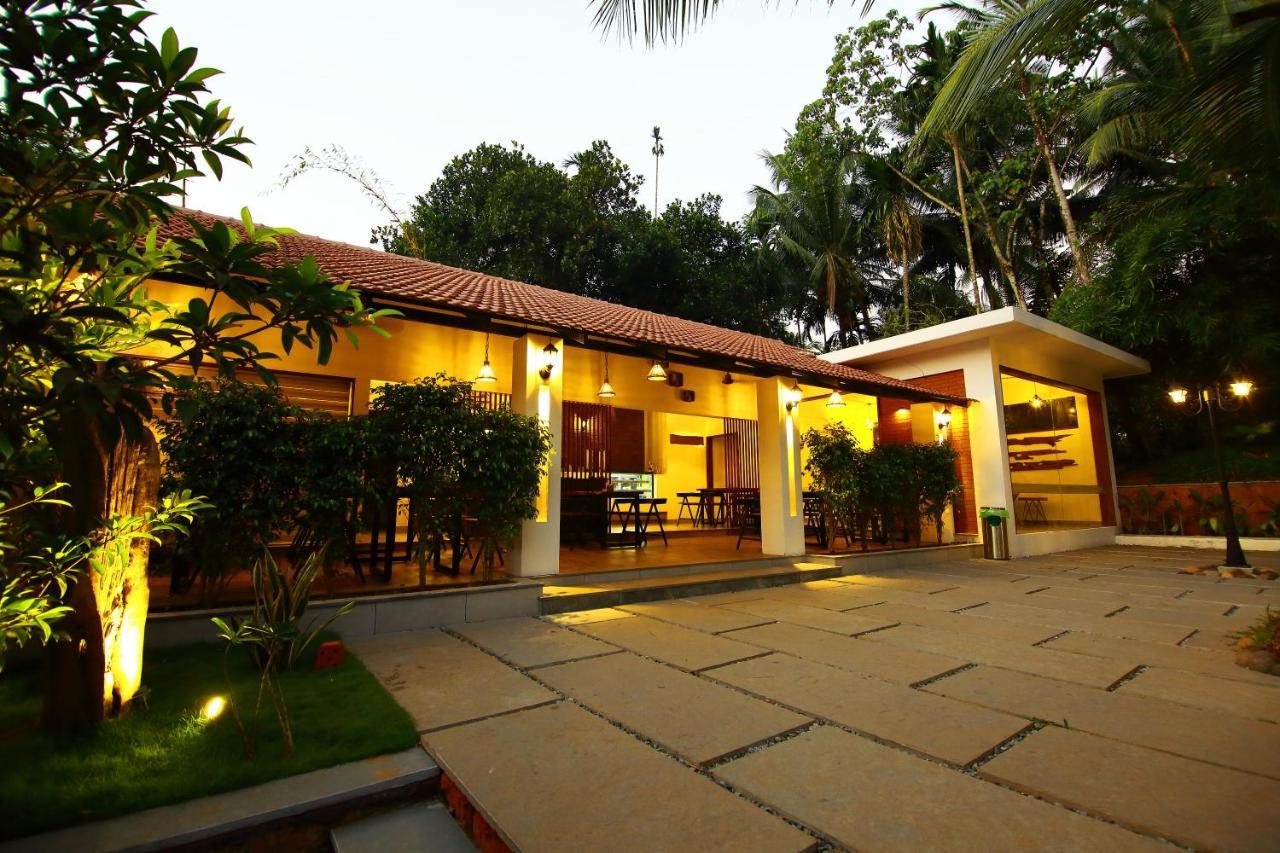 Le Candles Resort Kozhikode Zewnętrze zdjęcie